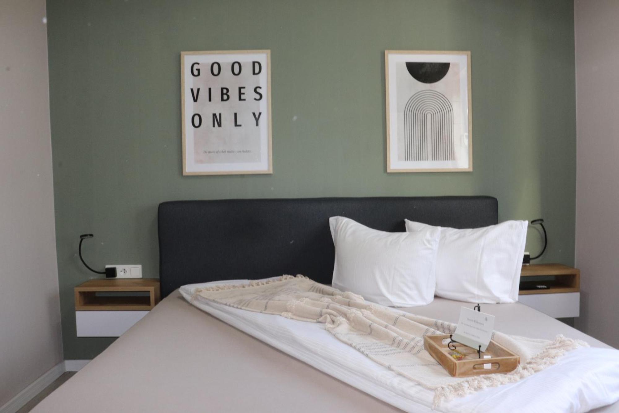 Pension Und Apartment Landhaus Fricke Calden Esterno foto