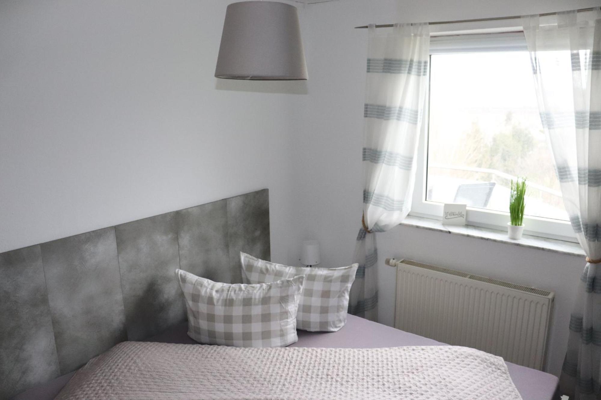 Pension Und Apartment Landhaus Fricke Calden Esterno foto
